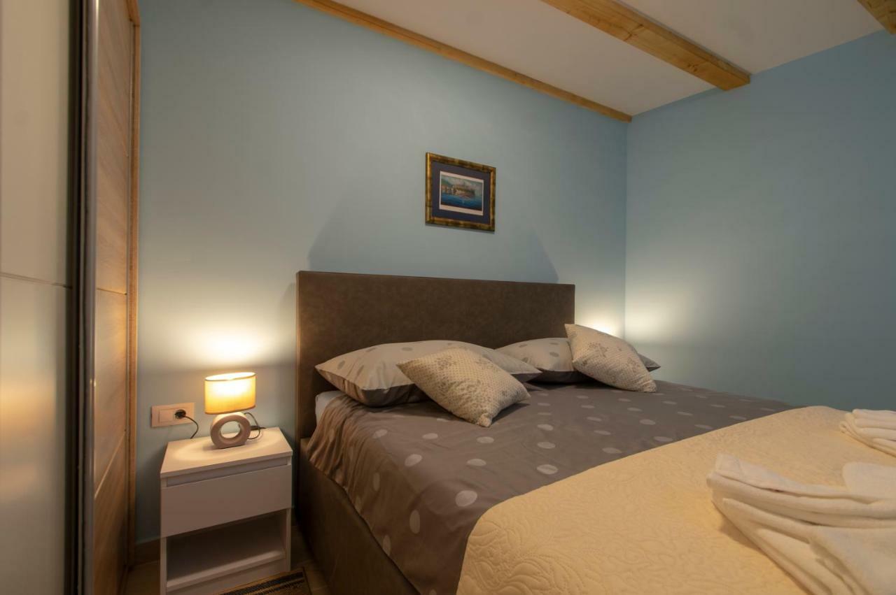 Apartments Giro Korcula エクステリア 写真
