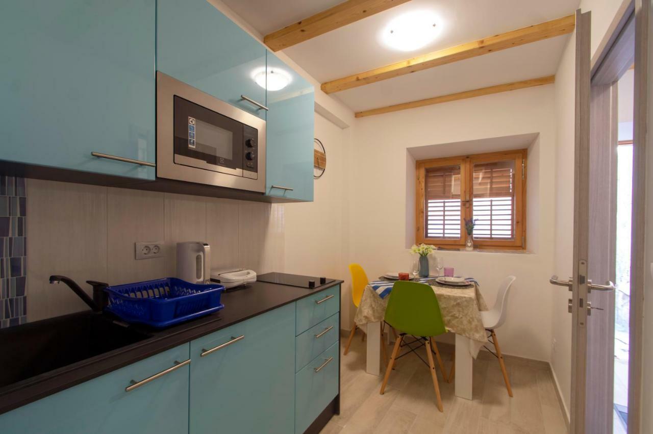 Apartments Giro Korcula エクステリア 写真