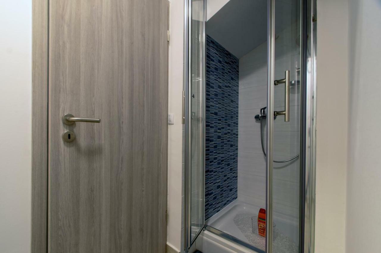 Apartments Giro Korcula エクステリア 写真