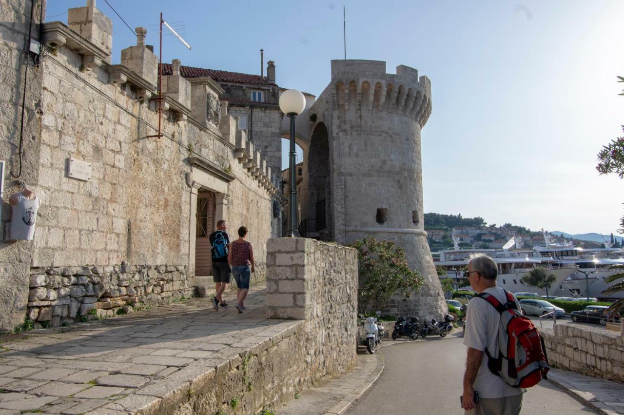 Apartments Giro Korcula エクステリア 写真