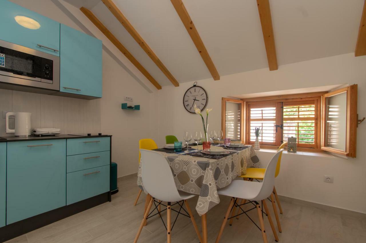 Apartments Giro Korcula エクステリア 写真