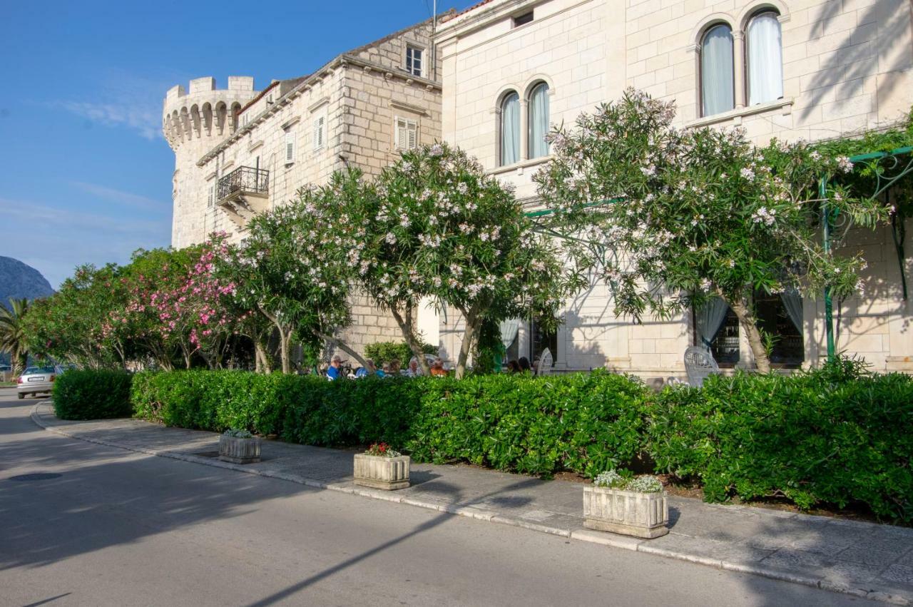 Apartments Giro Korcula エクステリア 写真