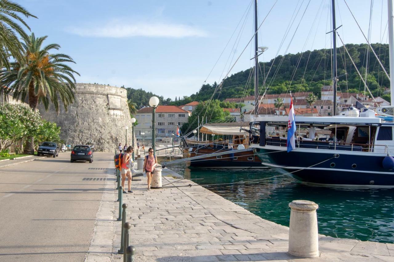 Apartments Giro Korcula エクステリア 写真