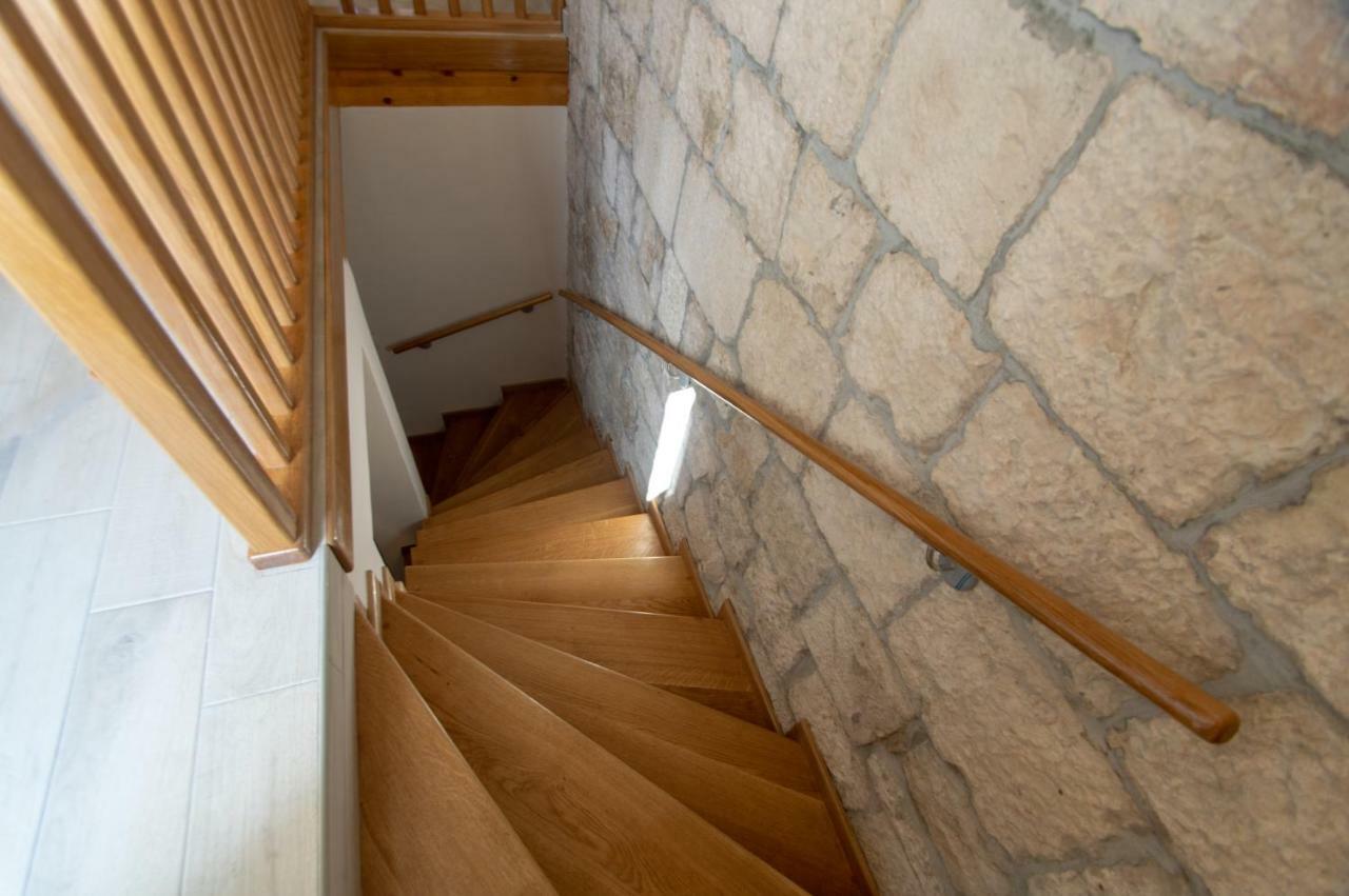 Apartments Giro Korcula エクステリア 写真