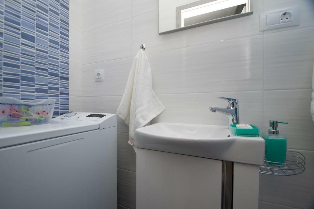Apartments Giro Korcula エクステリア 写真