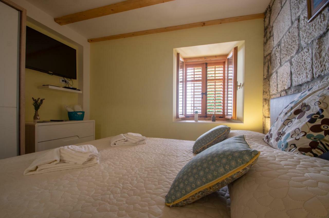 Apartments Giro Korcula エクステリア 写真